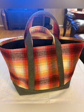 CUTE RED & GRAY PLAID WOOL GAP PENDELTON COLLAB TOTE BAG SO CUTE